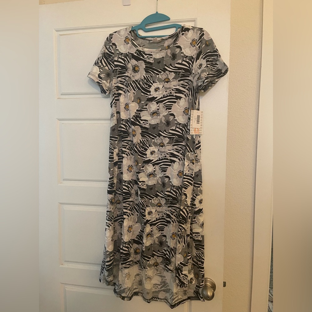 LuLaRoe Black and Gray Floral Dress